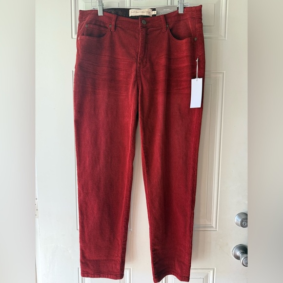 Soft Surroundings Pants - Soft Surroundings Straight Leg Corduroy Pants